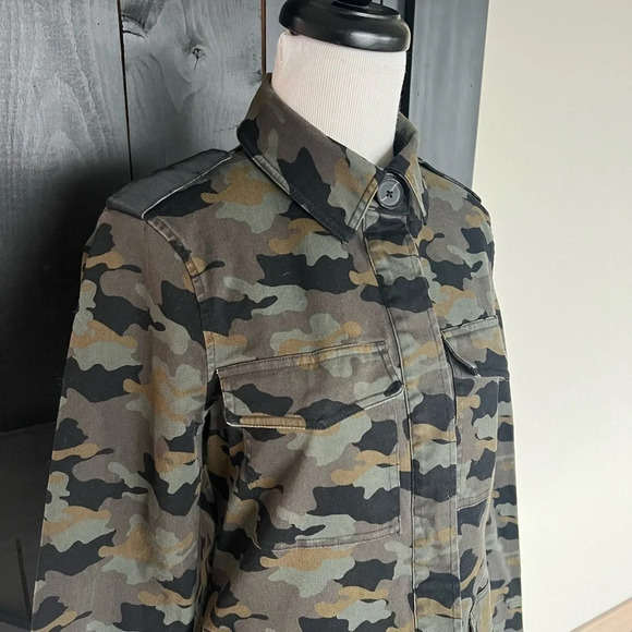 NWOT L'AGENCE Cromwell Camouflage Military Jacket Green Multi Casual Women Small - Picture 5 of 14